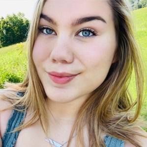 Meet your Posher, Ciera